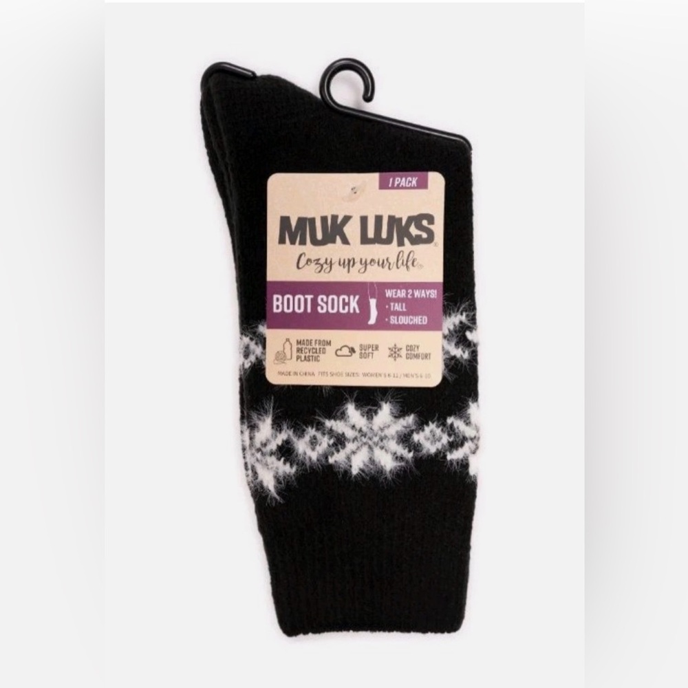 Muk Luks- Microfiber Crew Boot Socks Womens Black/Ebony Snow Flakes